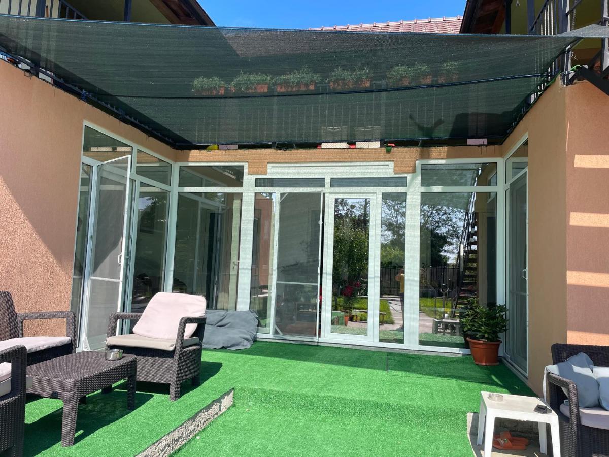 Vila Baciu Hotel Tuzla Buitenkant foto