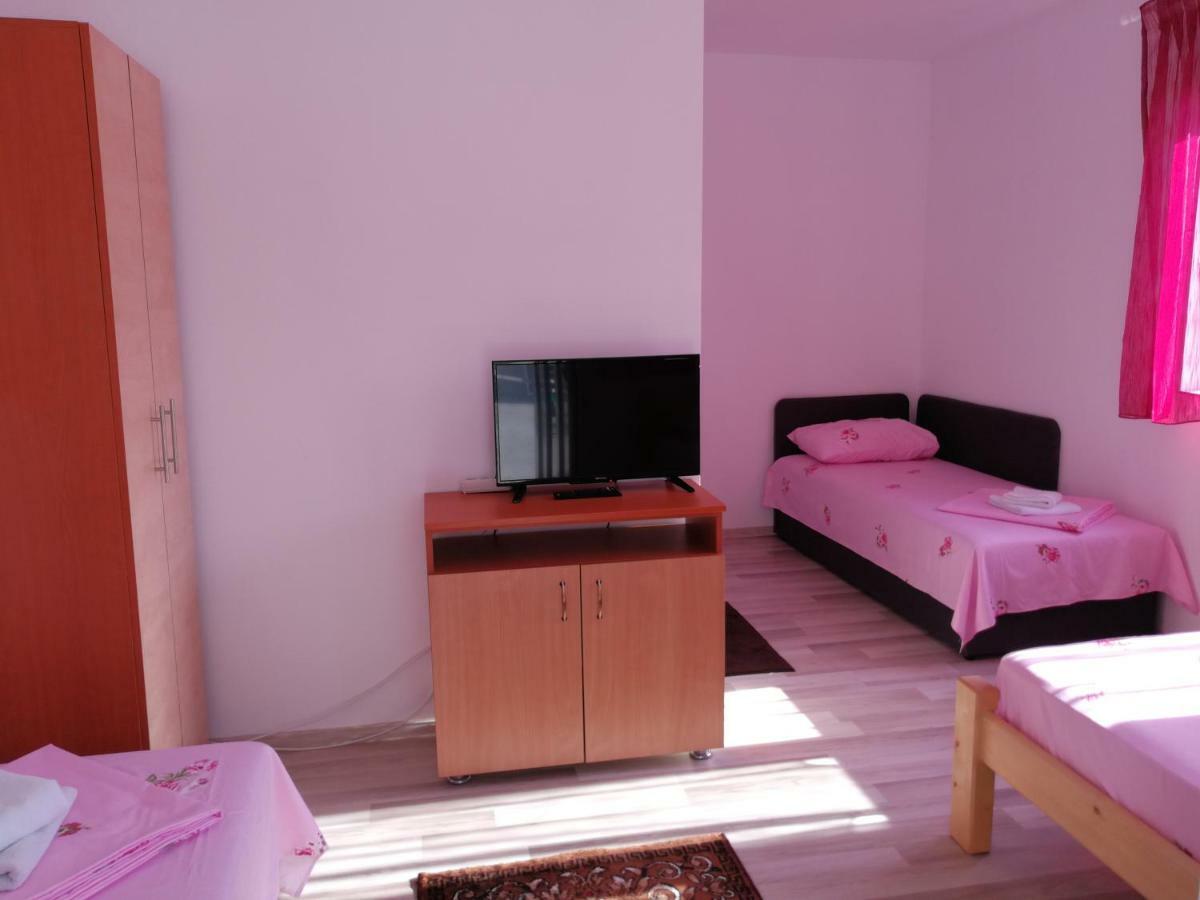 Vila Baciu Hotel Tuzla Buitenkant foto